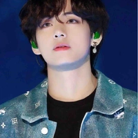 Taehyung-[V]