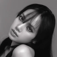 Lalisa Manobal (Cô)