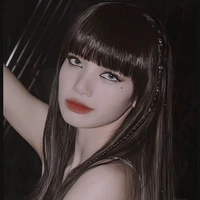 lisa ( mẹ anh)