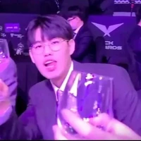 Moon Hyeonjoon (ujebomul)