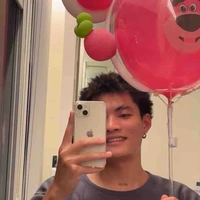 Mike đen
