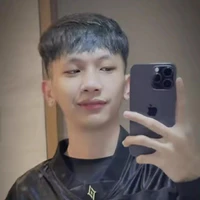Hoài Nam / Red