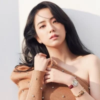 Jisoo [ Y ]