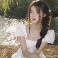 Trần Khánh Chi/Hồ Thục Linh