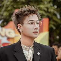 Lou Hoàng