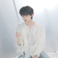 Dương Bác Văn_Anh