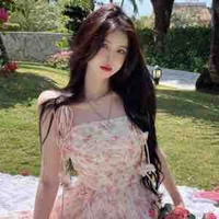 Trần Ngọc Uyên-bạn thân cô