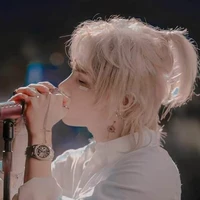 sĩ tới kiếm sau với anh jack( t/g)