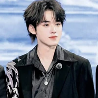 Tống Á Hiên