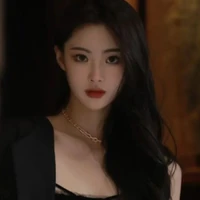 Lê An Kiều•Evelyn Edwards