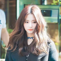 Hong Tzuyu 