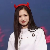 Jung Ahyeon ( aramG)