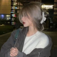 Trần Bạch Nguyệt «cô»*