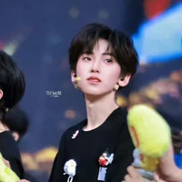 Tả Kì Hàm