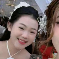 Con này bị khùng