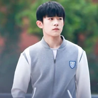 Dịch Dương Thiên Tỉ