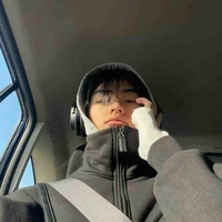 Hoàng Sư Tử | @who.leo