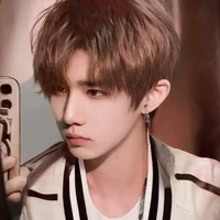 Trần kha/cô_top