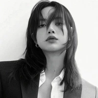 Lalisa Manobal (Cô)