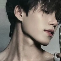 Âu Dương Hàn bff na9 / Rin
Đại ca