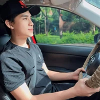 TTLong(bạn thân của Vinh)