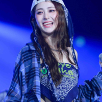 Huh Yunjin