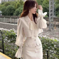 Lý Tuyết Nhi(mẹ anh)