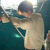 lãnh hoàng gia tuấn - nam9