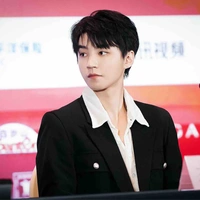 Vương Tuấn Khải