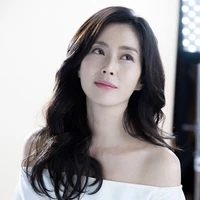 Mẹ cô - Hạ phu nhân