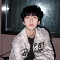 Nhiếp Vĩ Thần