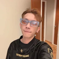 Phạm Vũ Hoài Nam_Red_Rin_đỏ