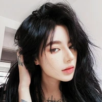 Vương Linh Nhi - chị na9