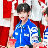 Dương Hàm Bác ( cậu )