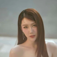 Lê Huỳnh Thúy Ngân - Cô