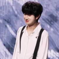 Hè Tam Tai nha quý dị