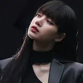 Lalisa Manoba- cô
