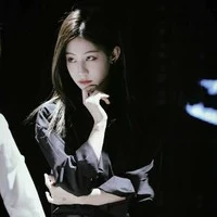 viên nhất kỳ *cậu*