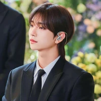 Hong Jisoo ( Joshua )