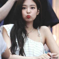 Kim Jennie - chị -
