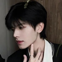 Trương Hoàng Duy | Zin