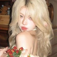 Hoàng Bảo Trâm_mẹ cô_omega trội