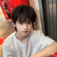 Dương Hàm Bác_Em trai nuôi