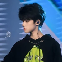 Uông Tuấn Hy (F4)