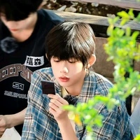 Trần Dịch Hằng_ anh
