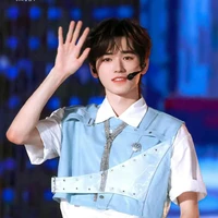 Tống Á Hiên_nhóc