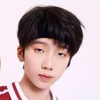 Nhiếp Vĩ Thần