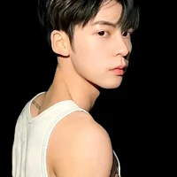 Mạc Cẩn Kim Ngưu[@_mac_tau]