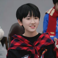 Tả Kì Hàm_lúc nhỏ