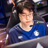 Um Seong-Hyeon | Umti